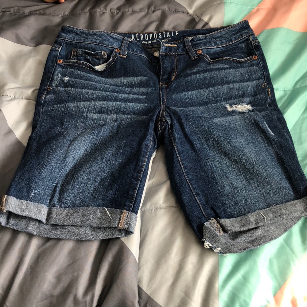 Jean distressed capris